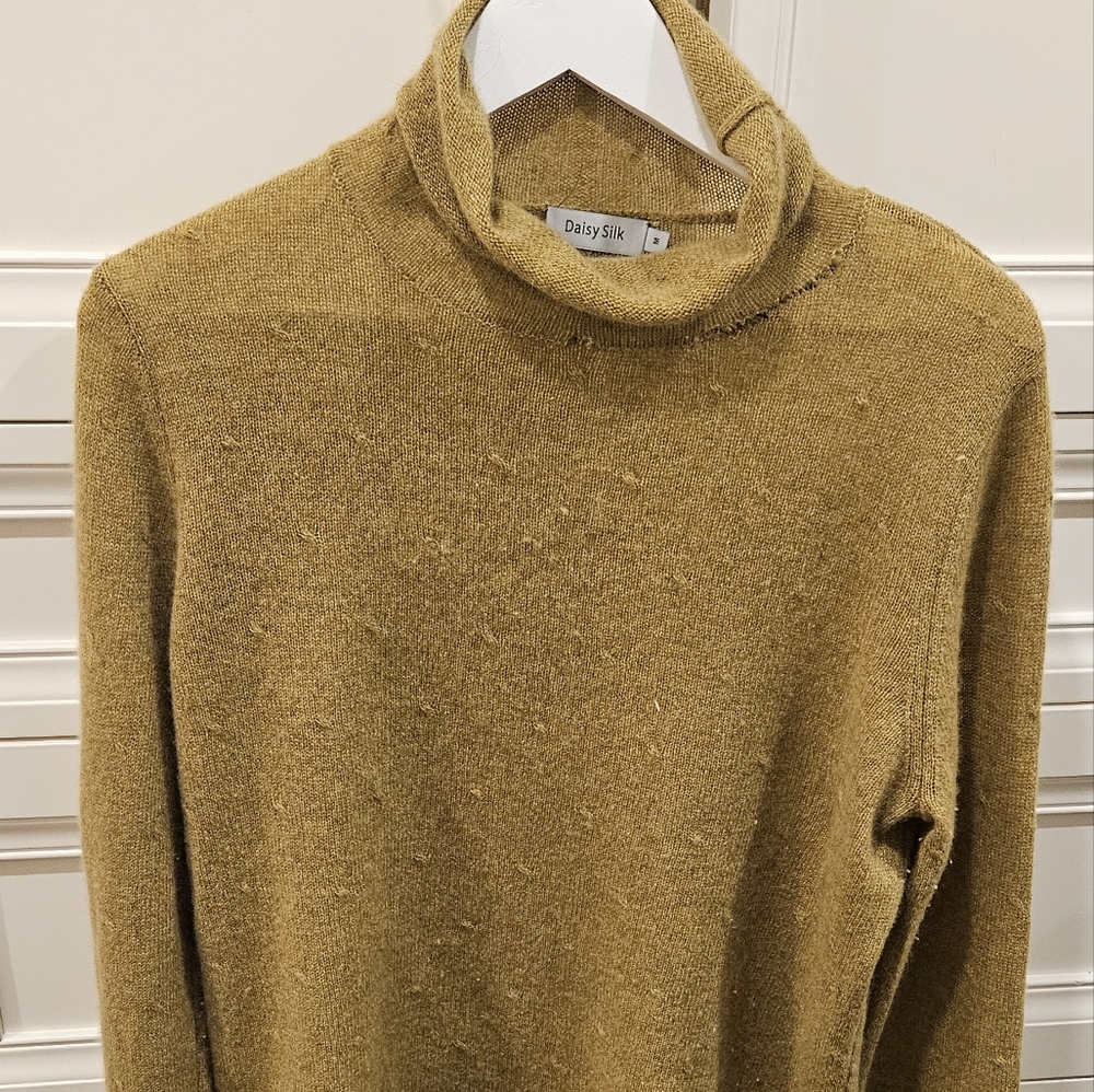 Ladies cashmere sweater